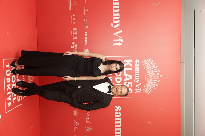 Sammyvit Klass Model Türkiye 2025 :  Ünlü �simler K�rm�z� Hal� ��kl���yla Oscar Gecesini Aratmad�